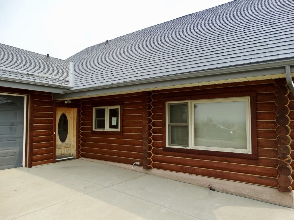 Standard-9 a Chinking log homes